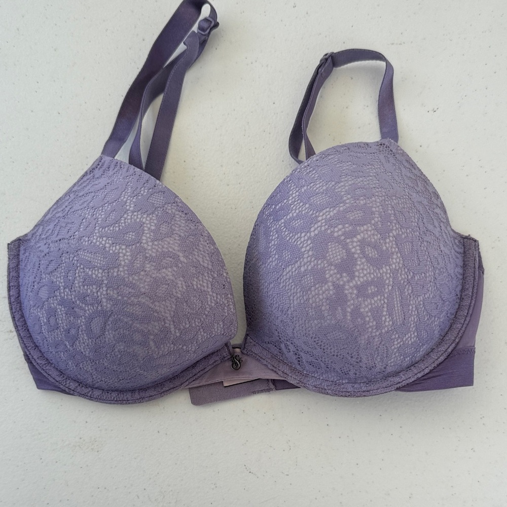 Victoria's Secret Lavender Lace Bra
